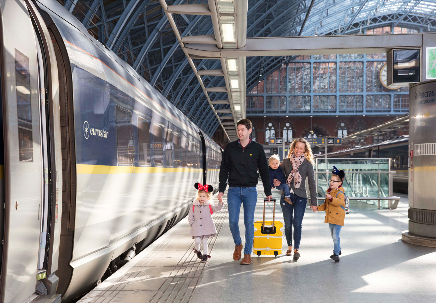 MagicBreaks Eurostar Sale - travel to Europe for just £35pp! carousel banner